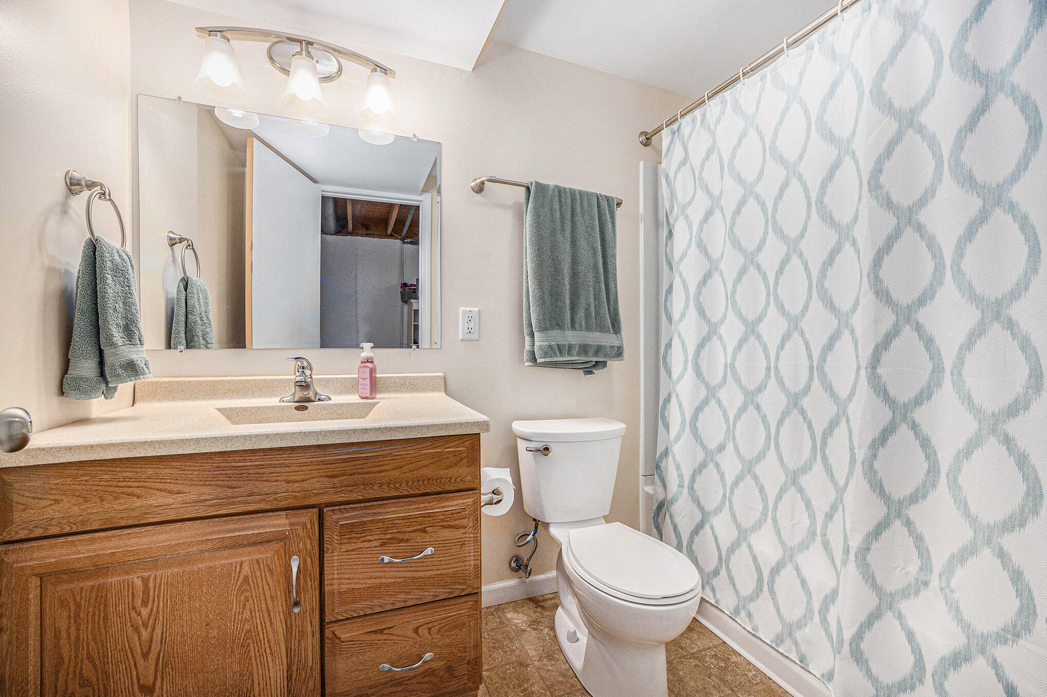 1828 Camille Drive SE