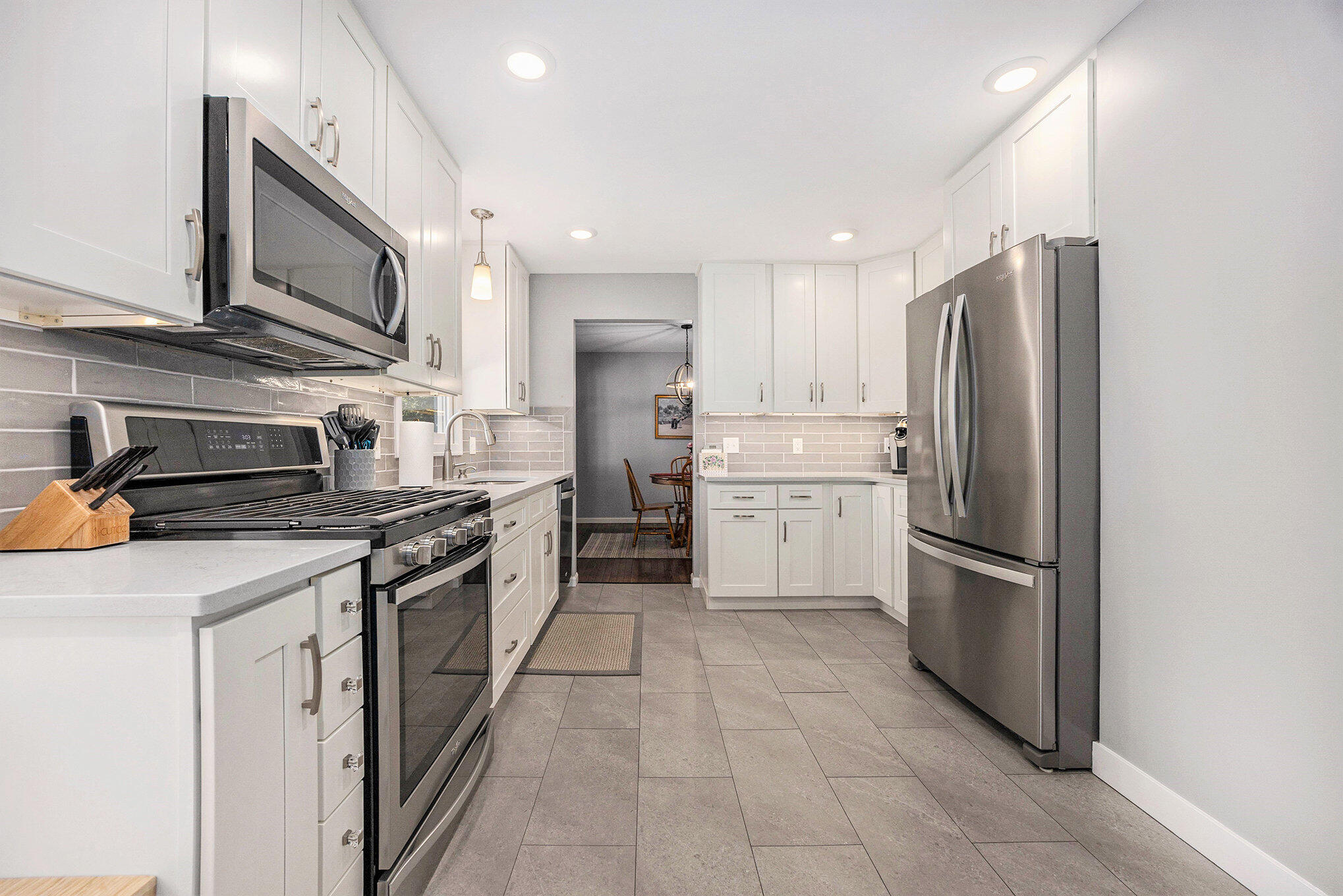 1828 Camille Drive SE