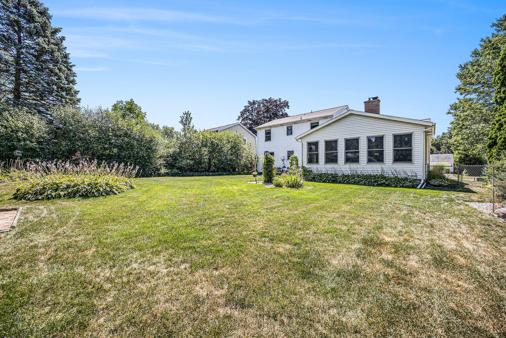 1828 Camille Drive SE