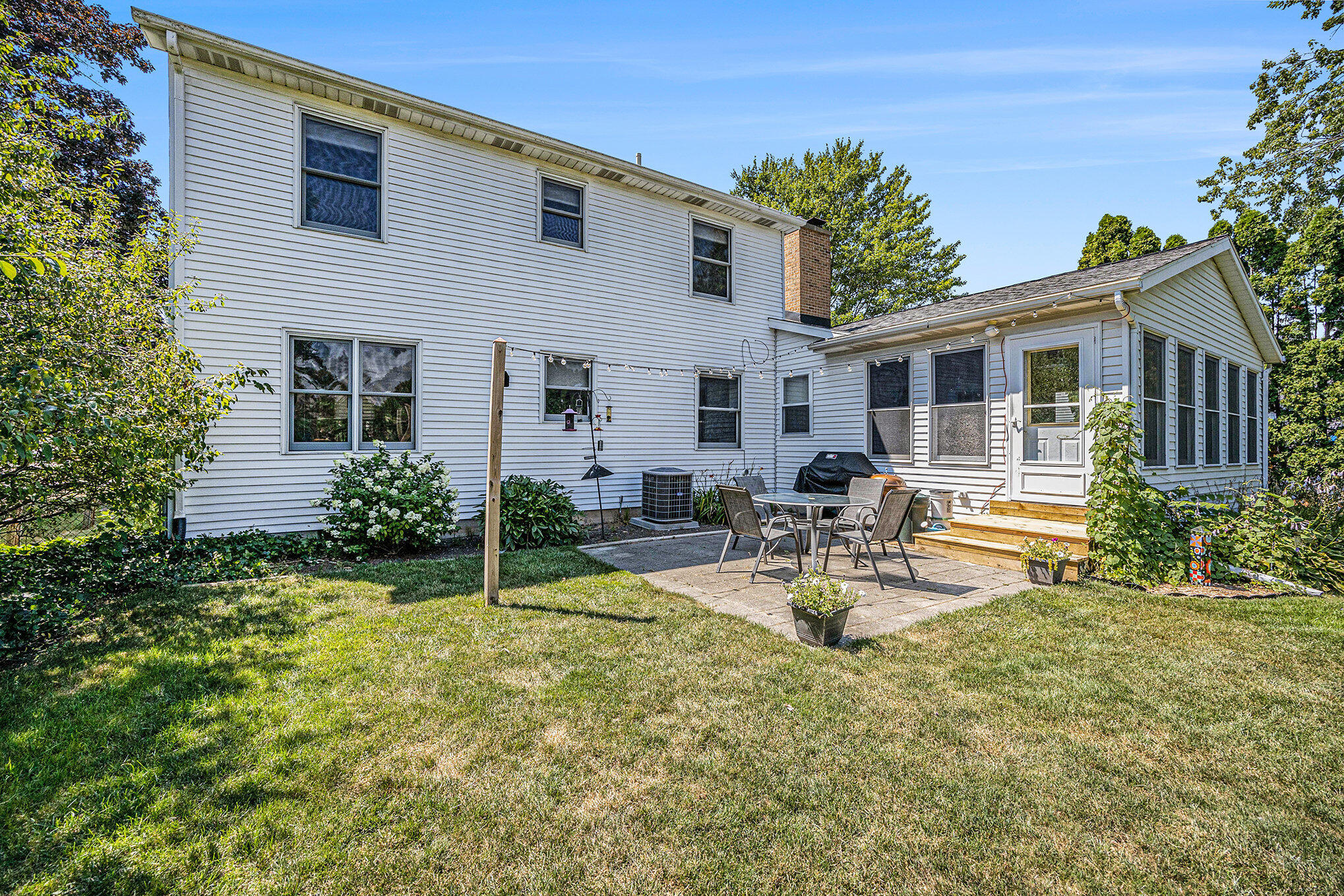 1828 Camille Drive SE