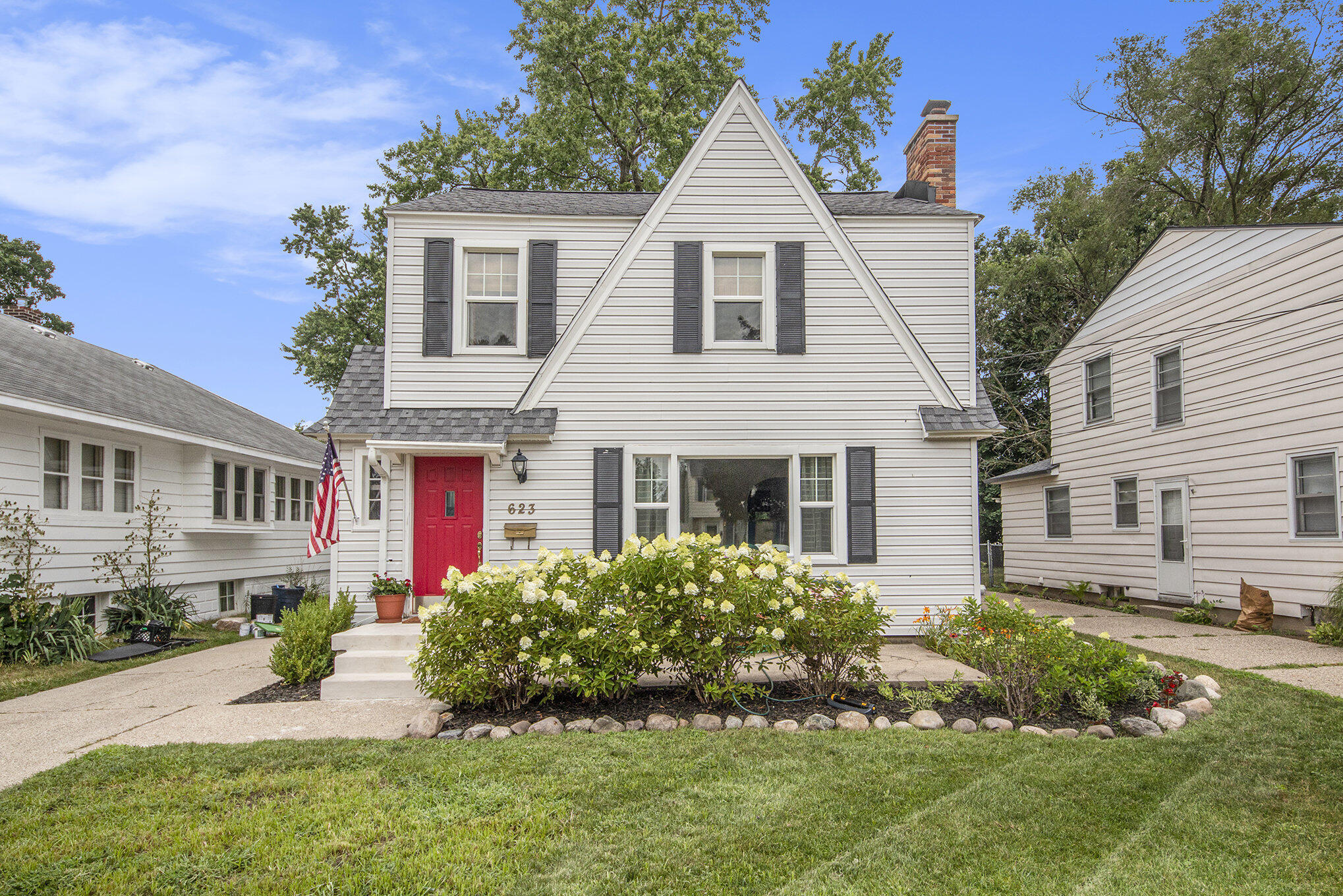 623 Deming Street SE