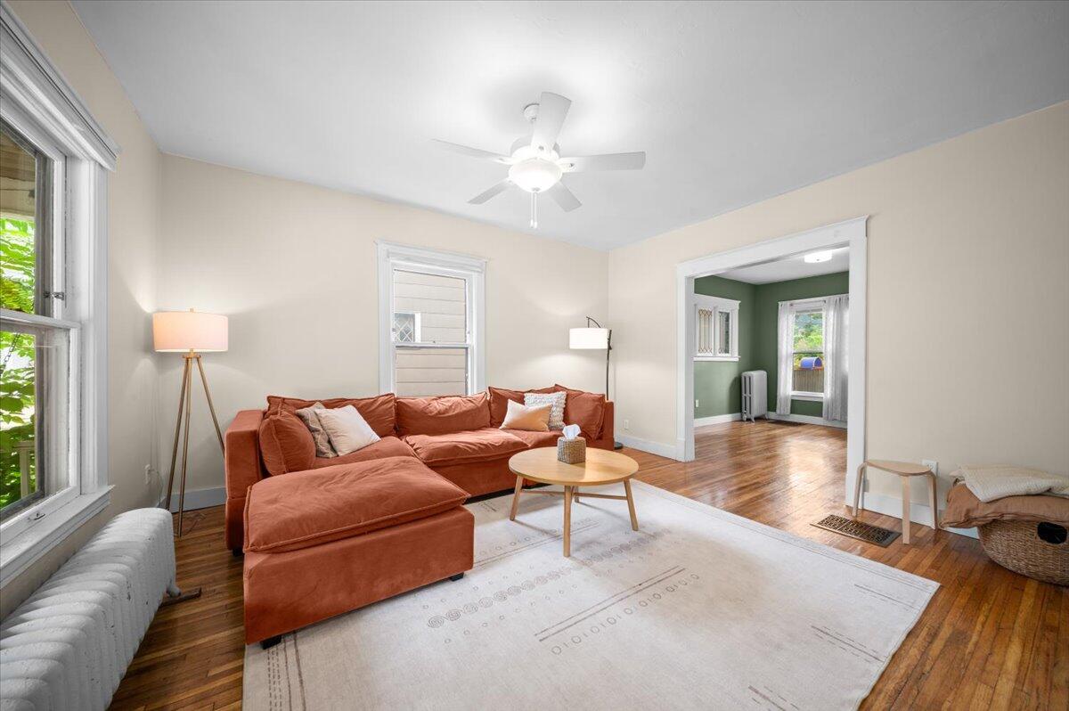 227 Wellington Avenue SE