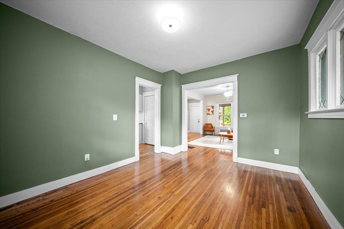 227 Wellington Avenue SE