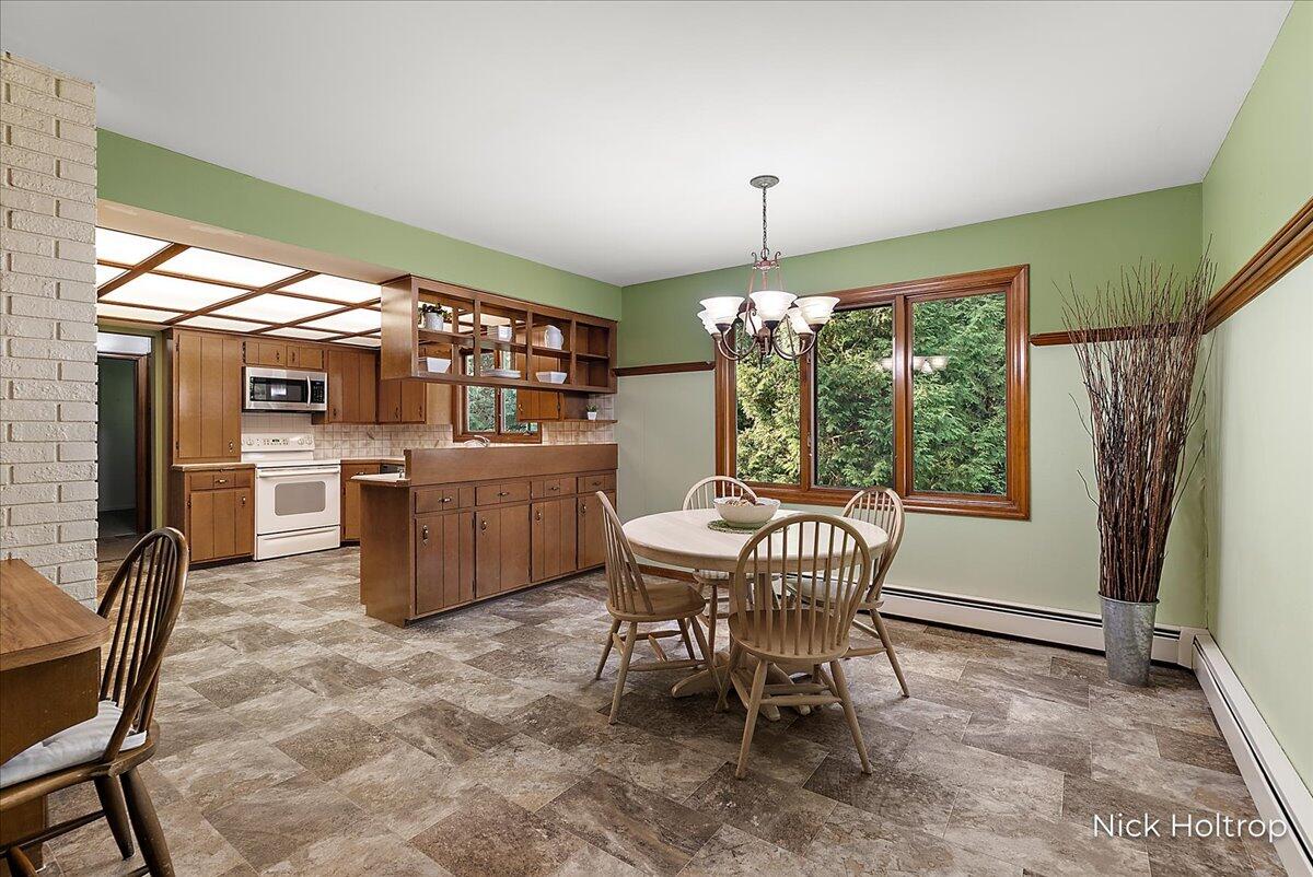 1974 Greenwoods Drive