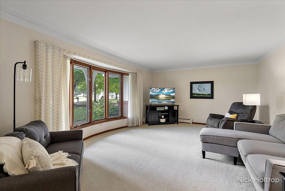 1974 Greenwoods Drive
