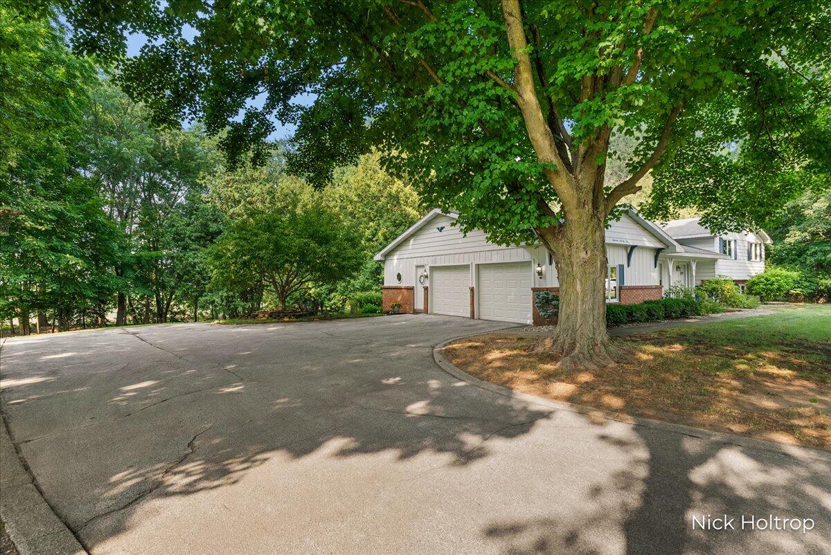 1974 Greenwoods Drive