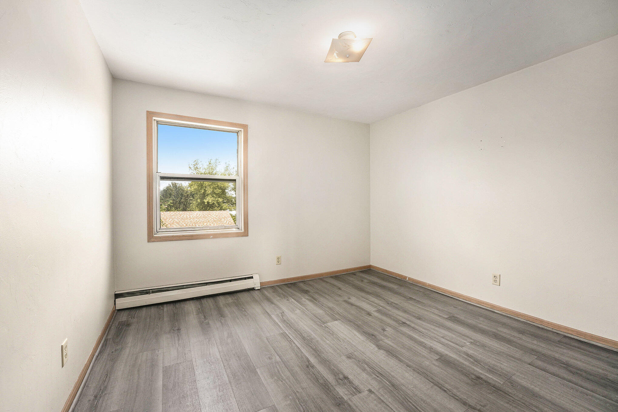 403 Stratford Way