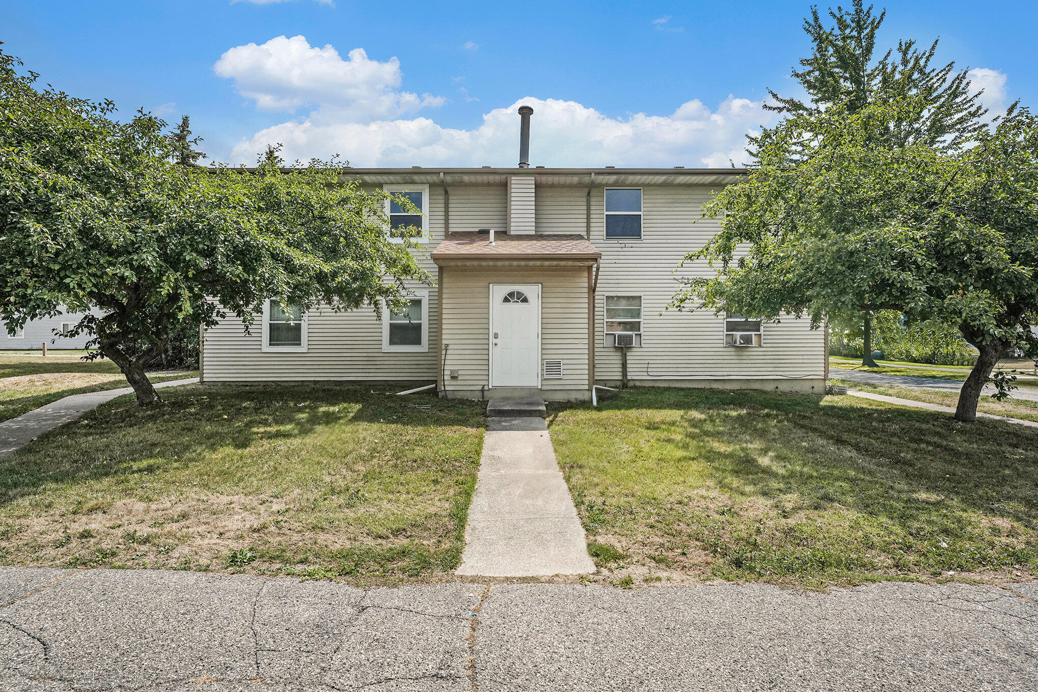 403 Stratford Way
