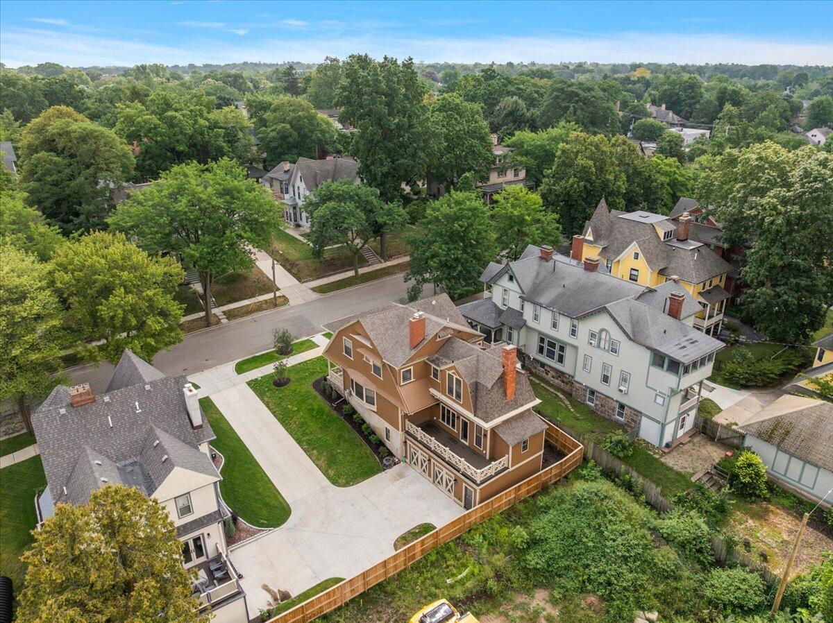 415 Prospect Avenue SE