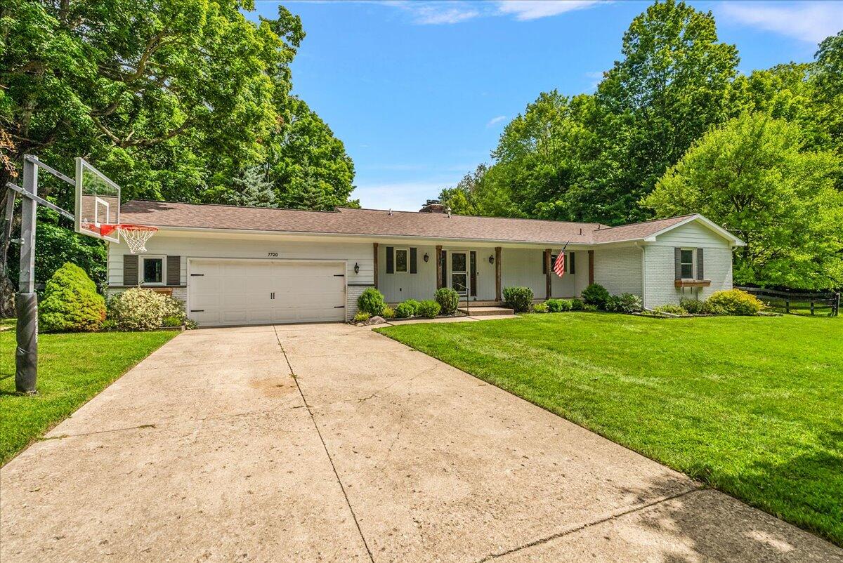7720 House Court NE