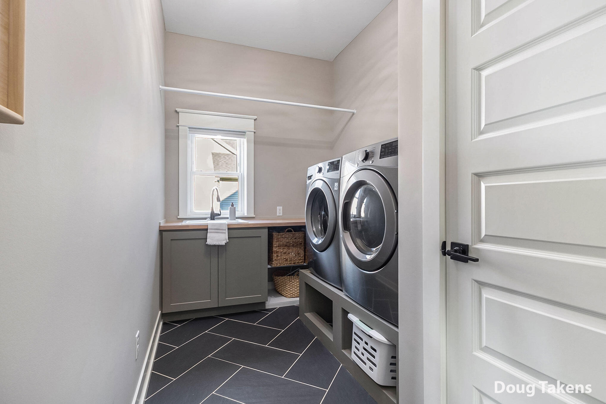 5356 Eagle Cove Drive