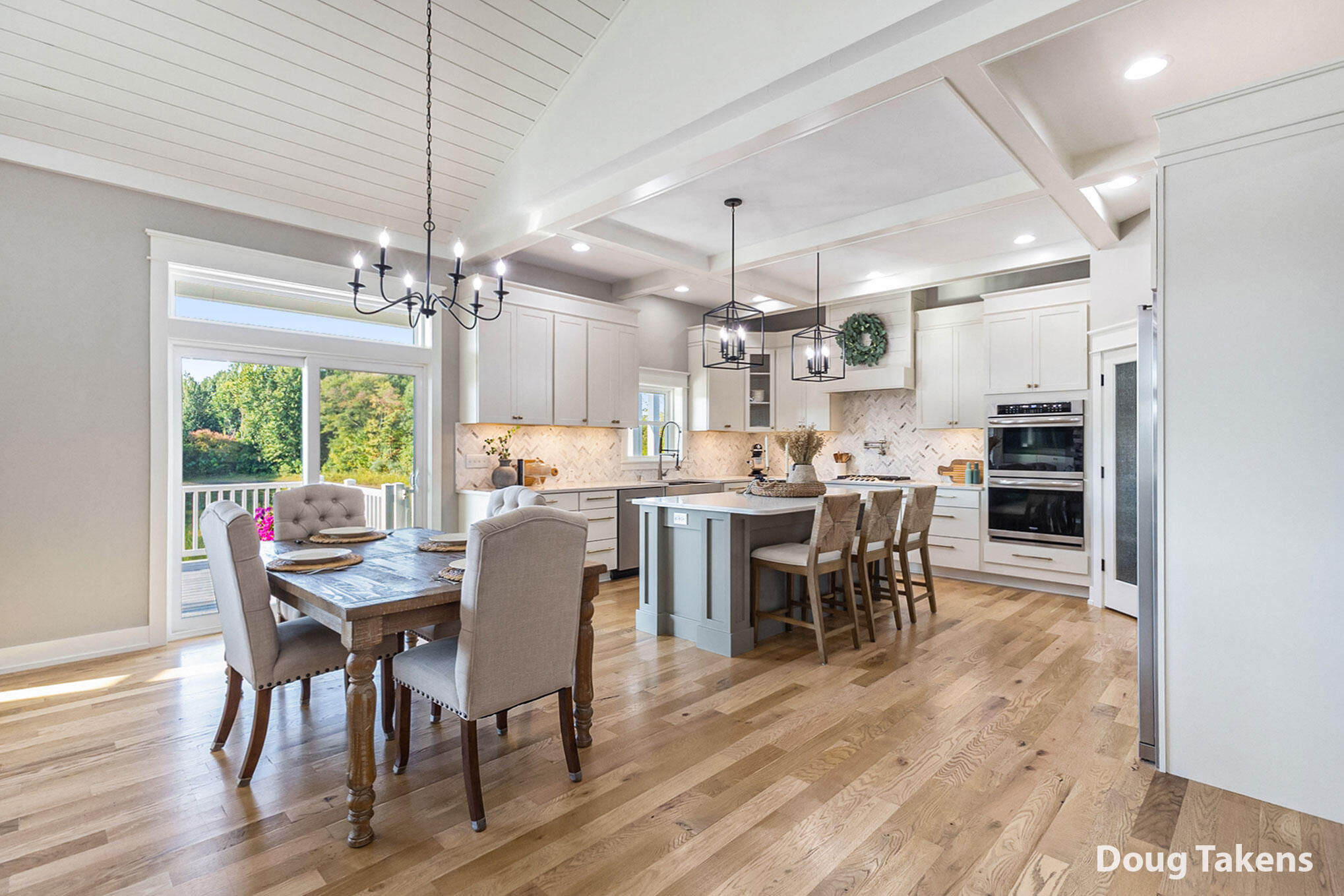 5356 Eagle Cove Drive
