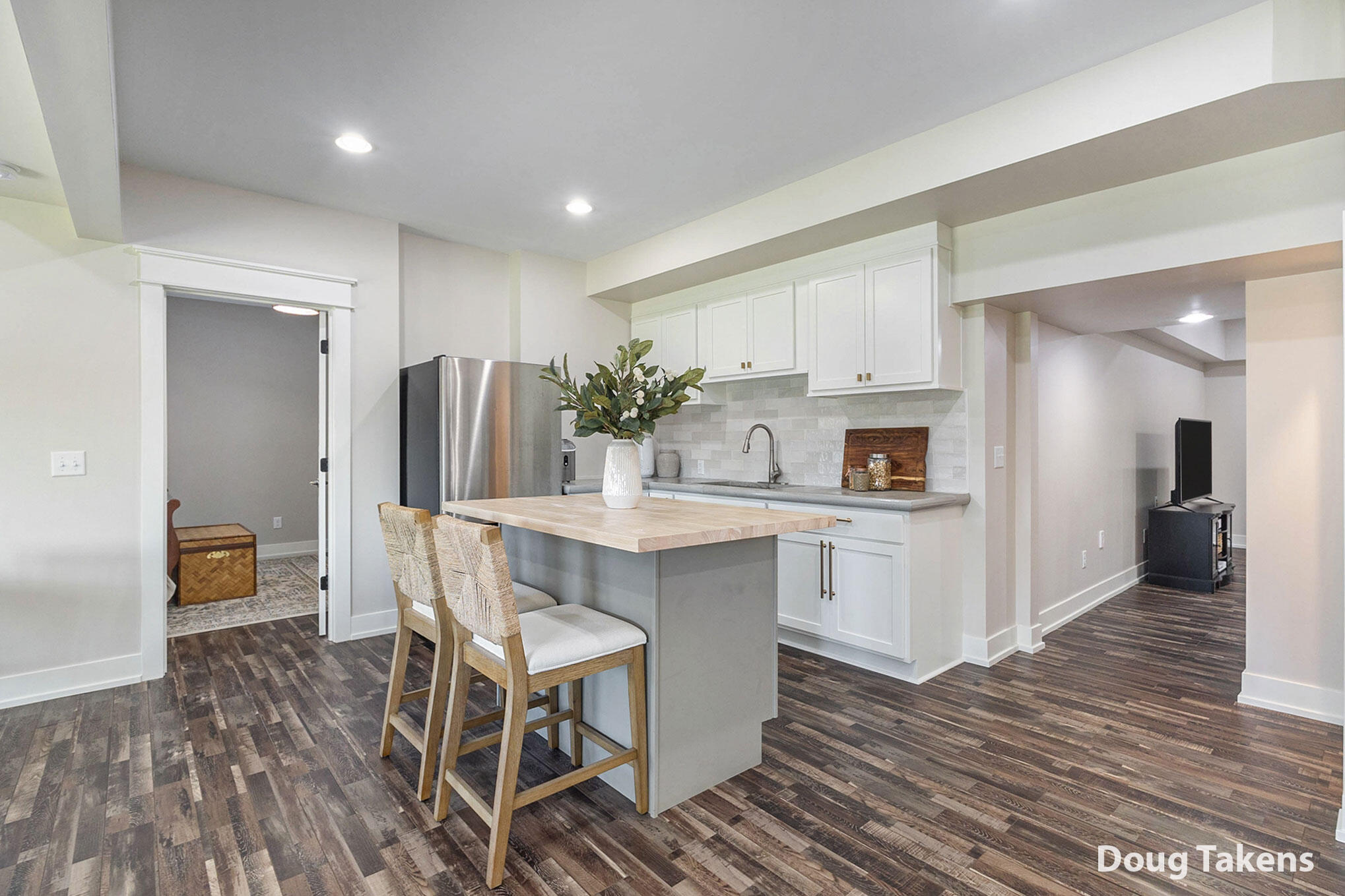 5356 Eagle Cove Drive