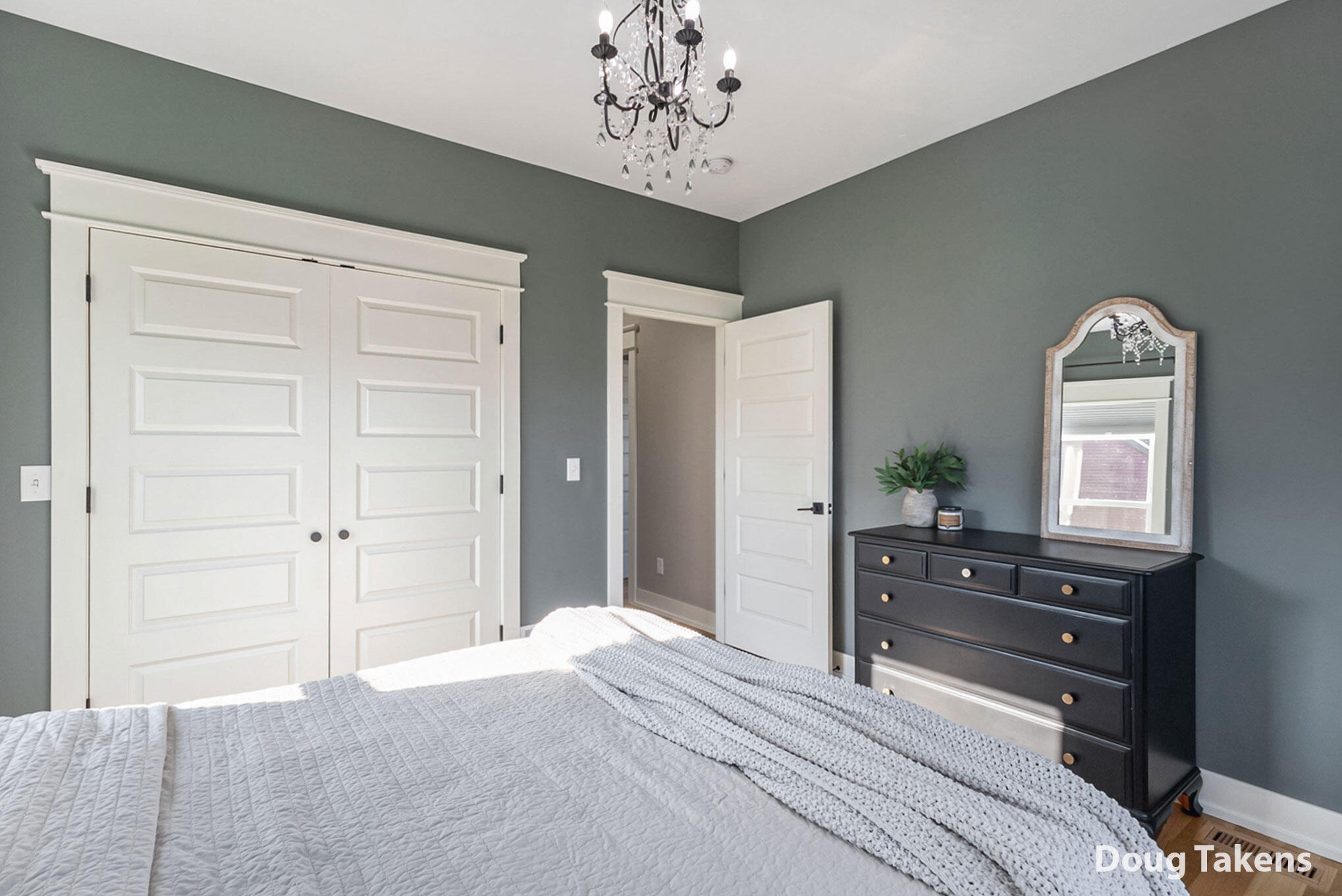 5356 Eagle Cove Drive