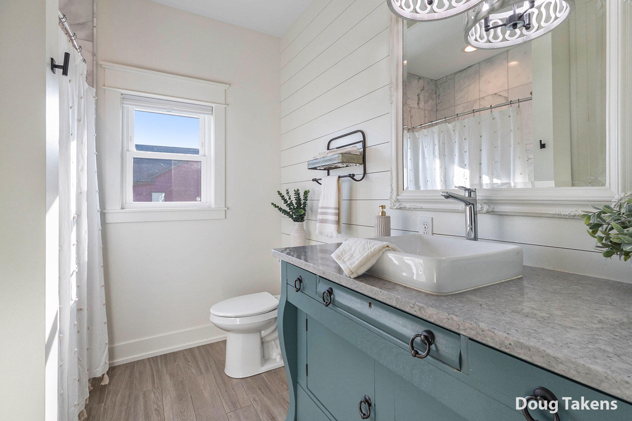 5356 Eagle Cove Drive