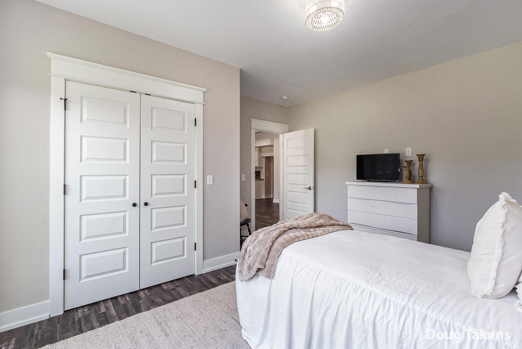 5356 Eagle Cove Drive