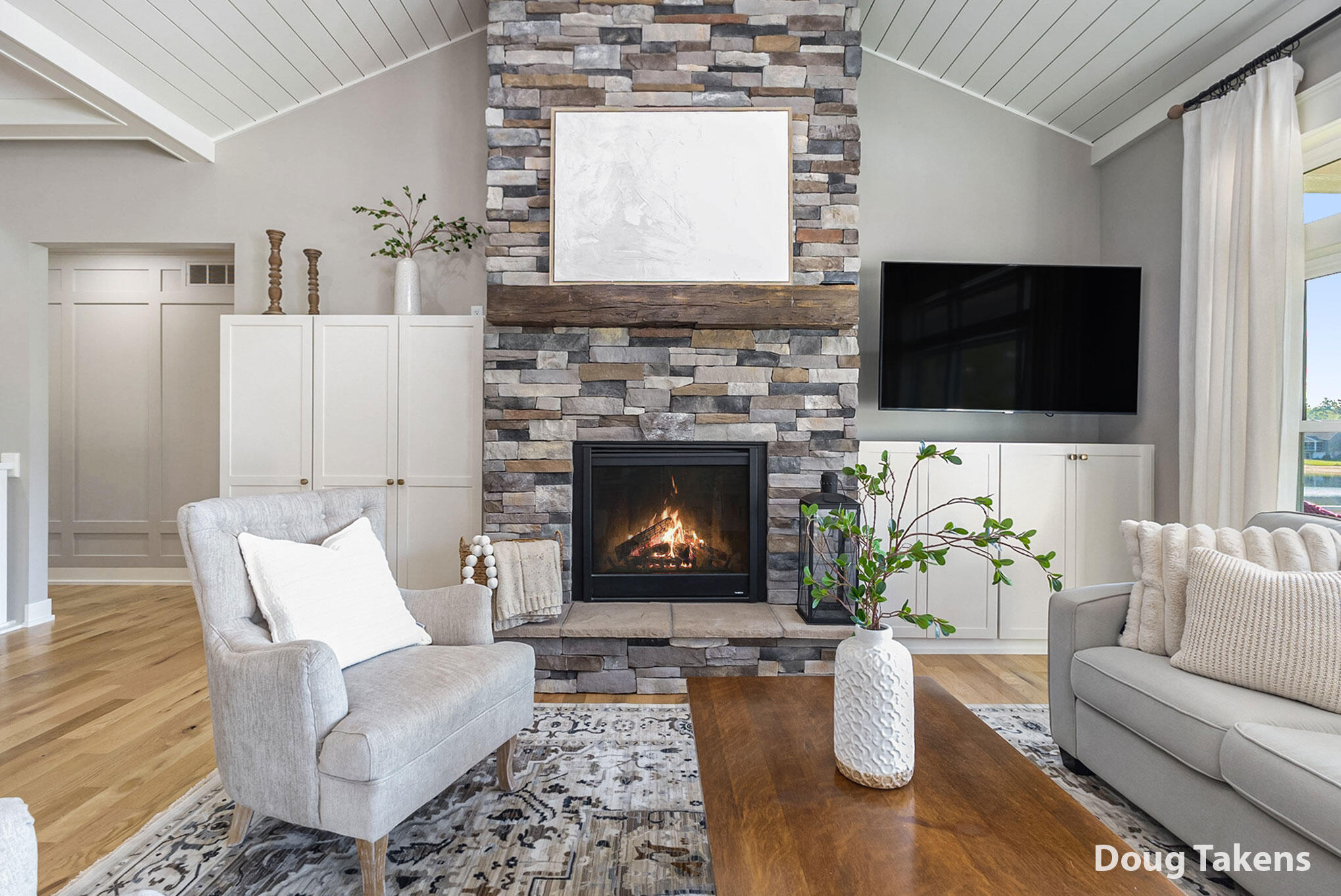 5356 Eagle Cove Drive
