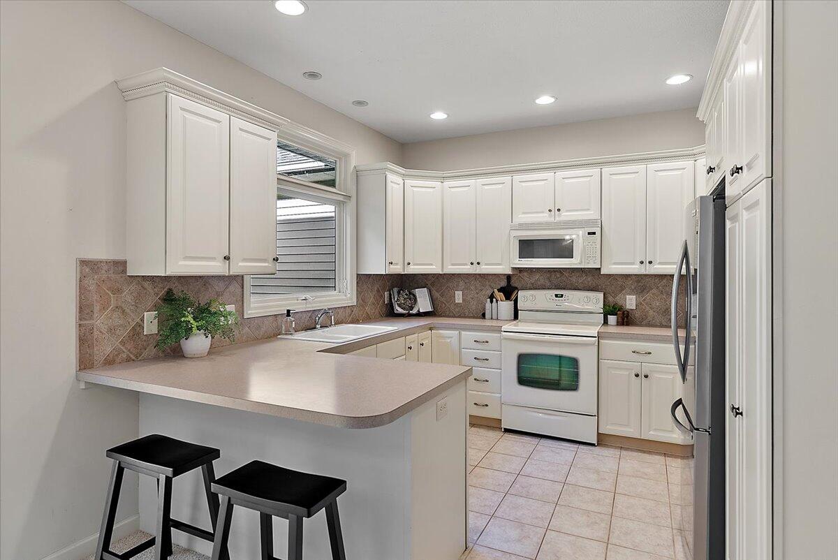 6561 Munstead Woods Drive 43
