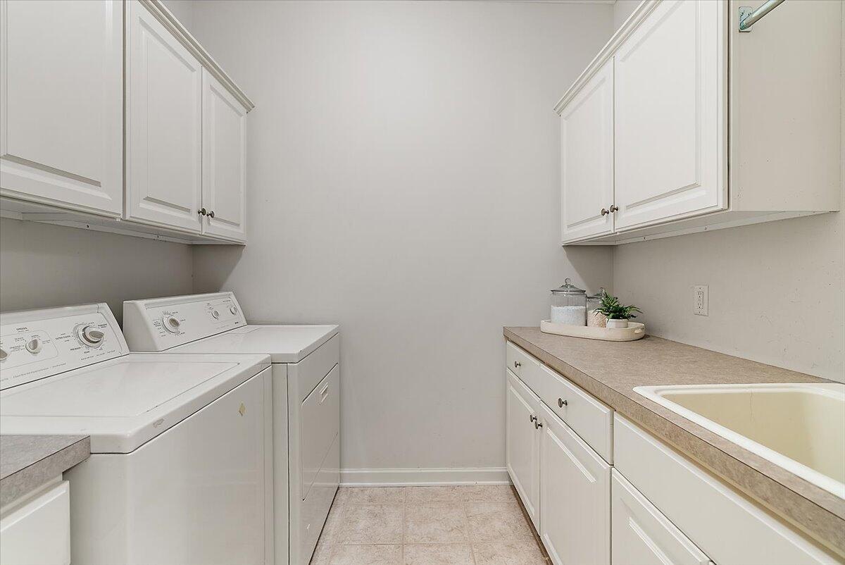 6561 Munstead Woods Drive 43