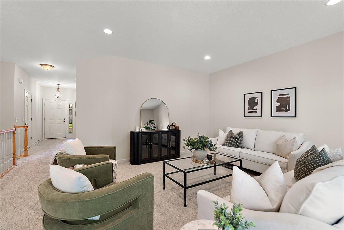6561 Munstead Woods Drive 43