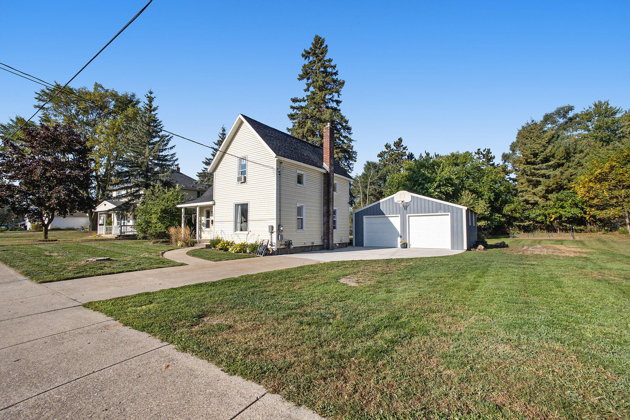 203 Martindale Street NW