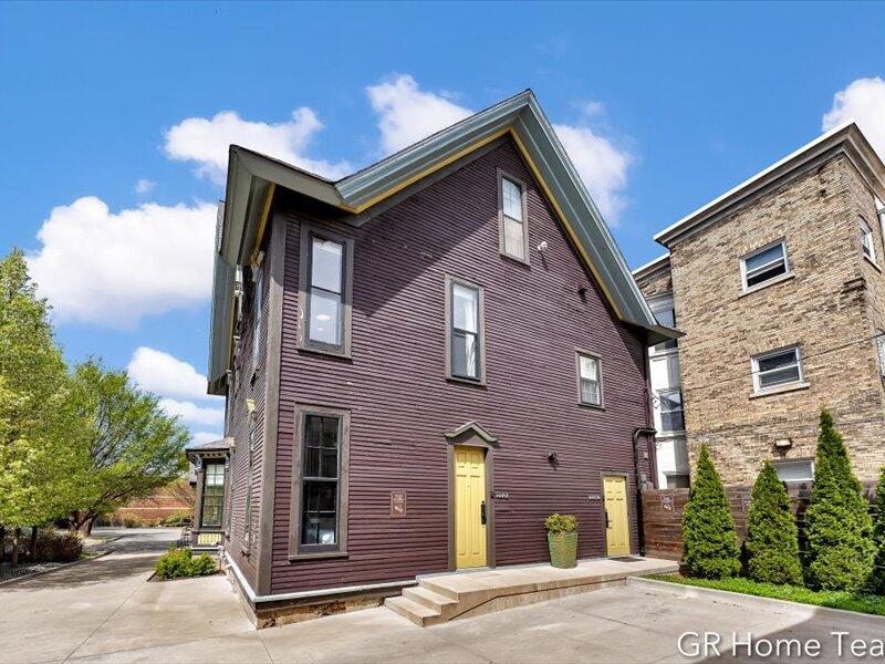 22 Jefferson Avenue SE