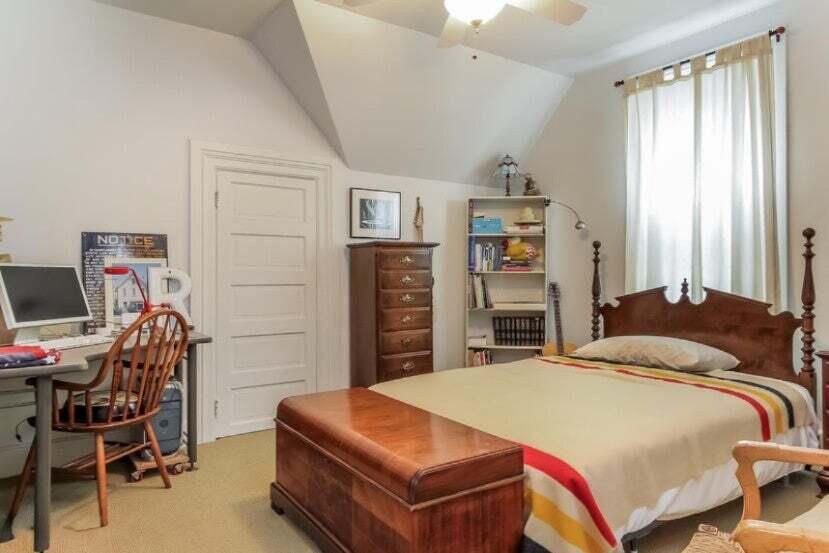 22 Jefferson Avenue SE