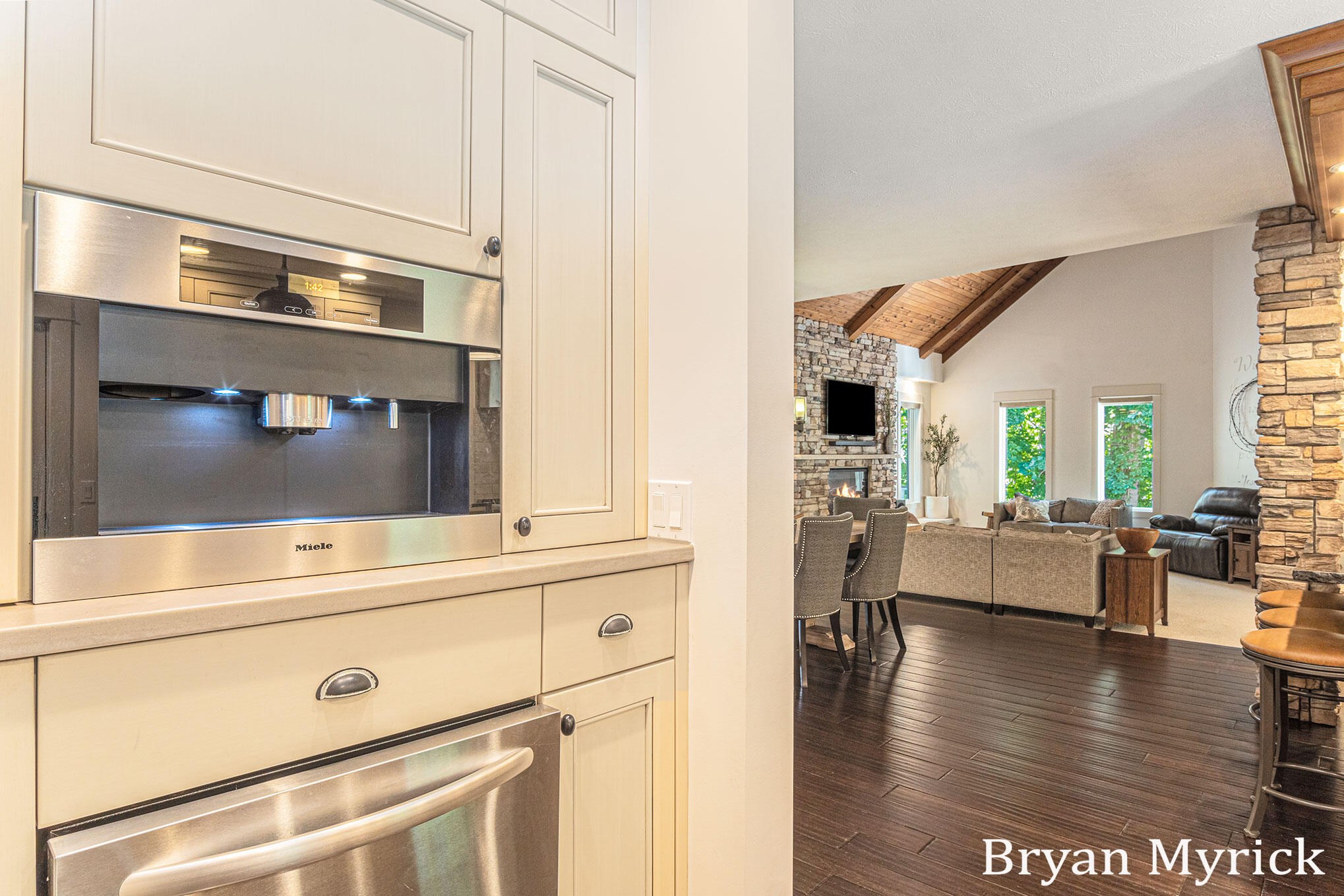 1400 W 32nd Street
