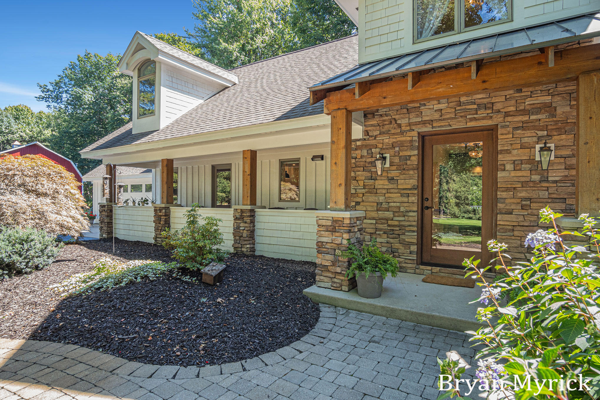 1400 W 32nd Street