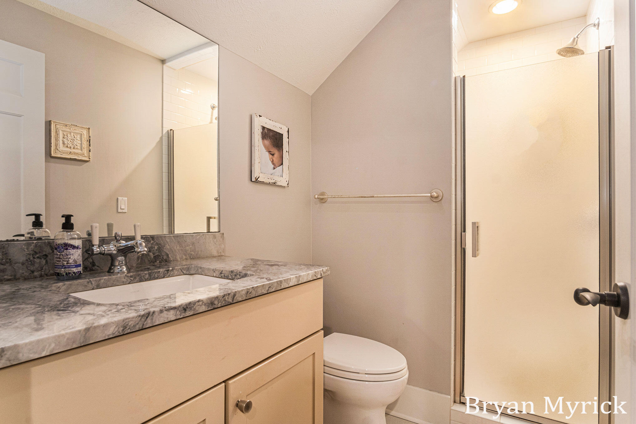 1400 W 32nd Street