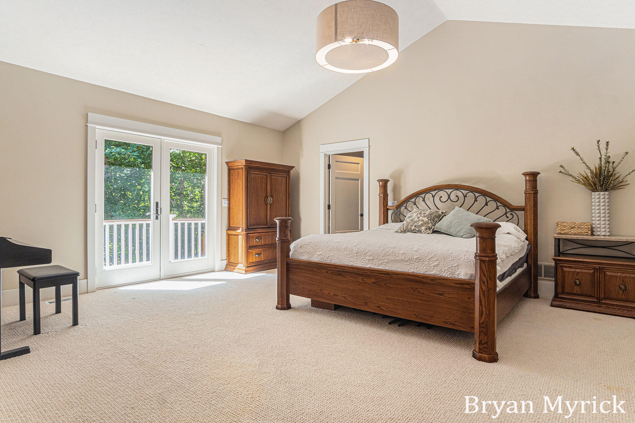 1400 W 32nd Street