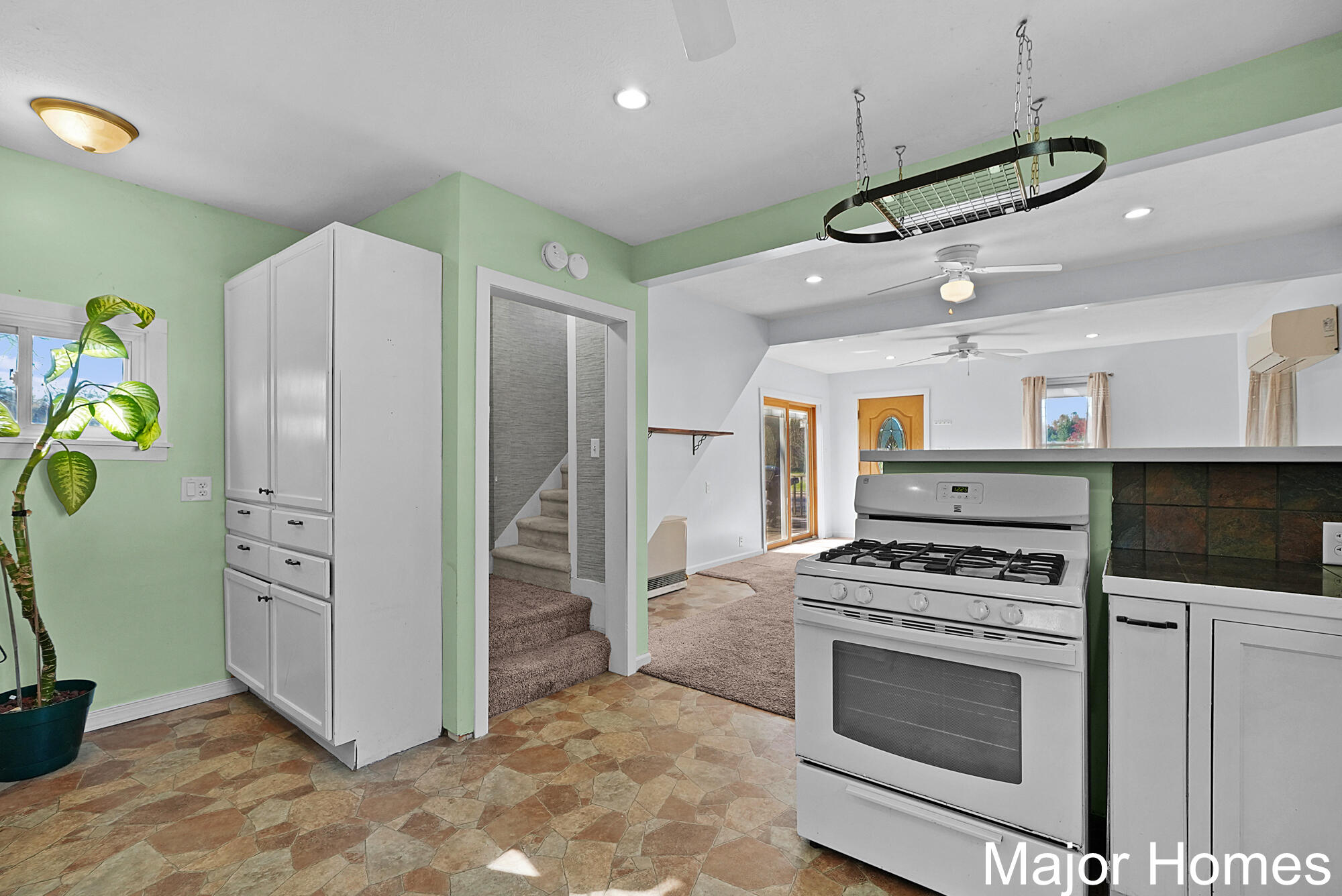 325 S Division Street