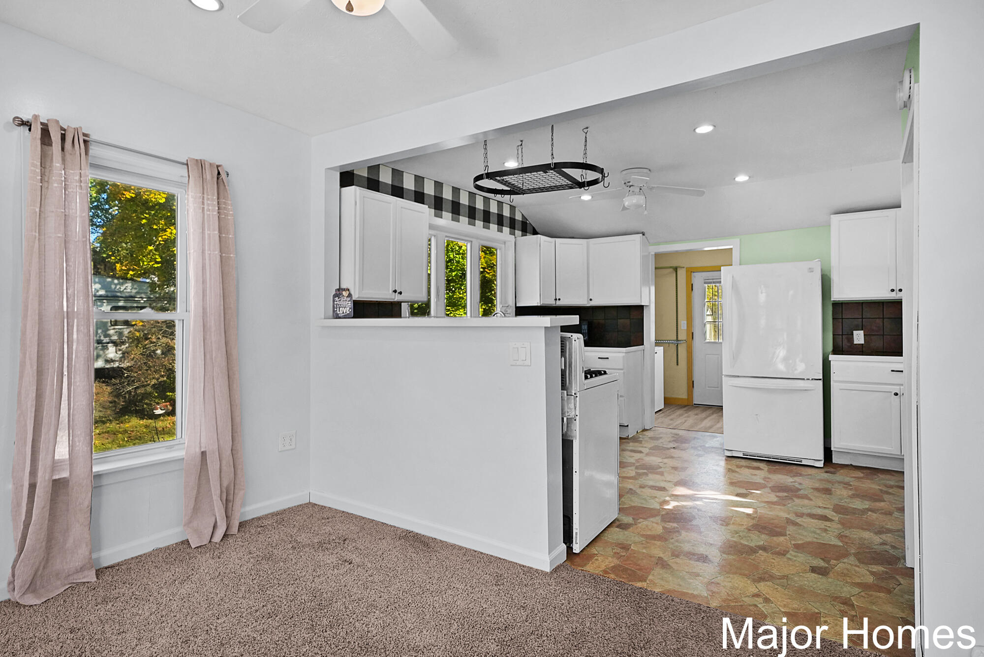 325 S Division Street