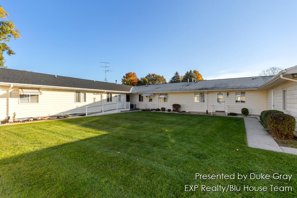 5671 Leisure S Drive SE