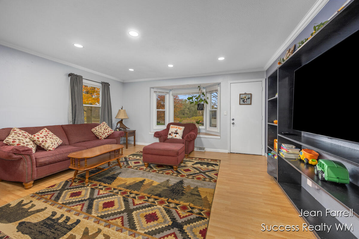 1069 108th Street SW