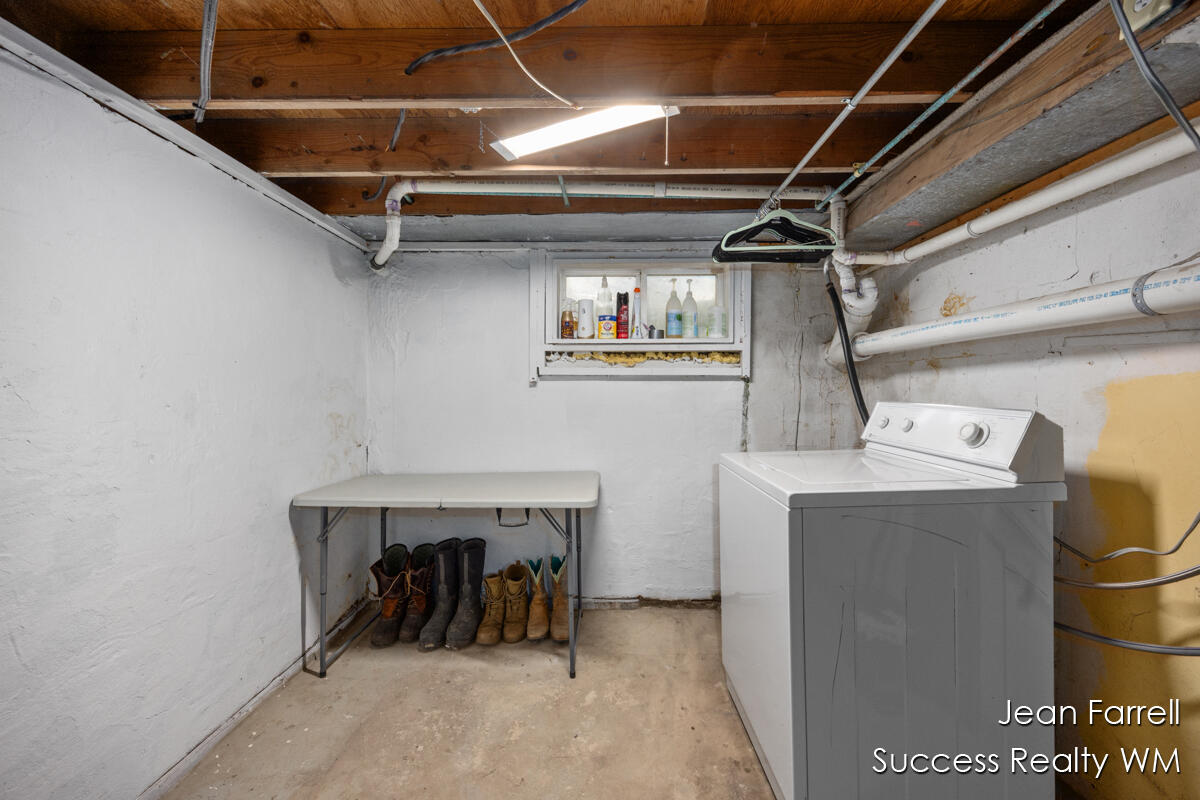 1069 108th Street SW