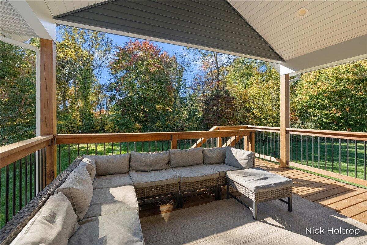 6131 Deertrail Court