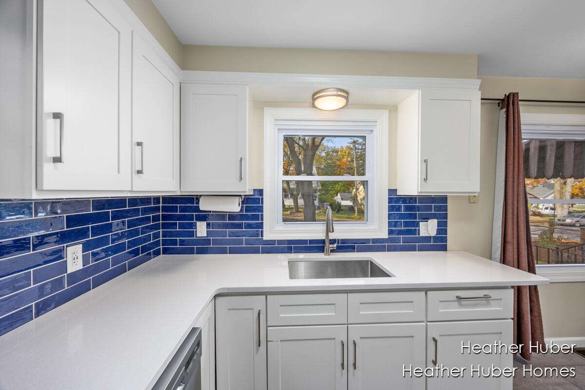 626 Houseman Avenue NE