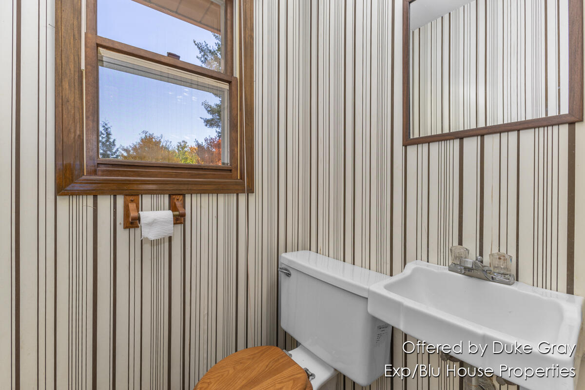 6374 Clover Lane