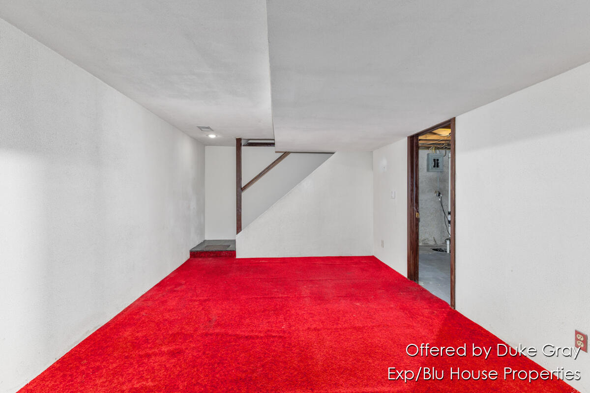 6374 Clover Lane