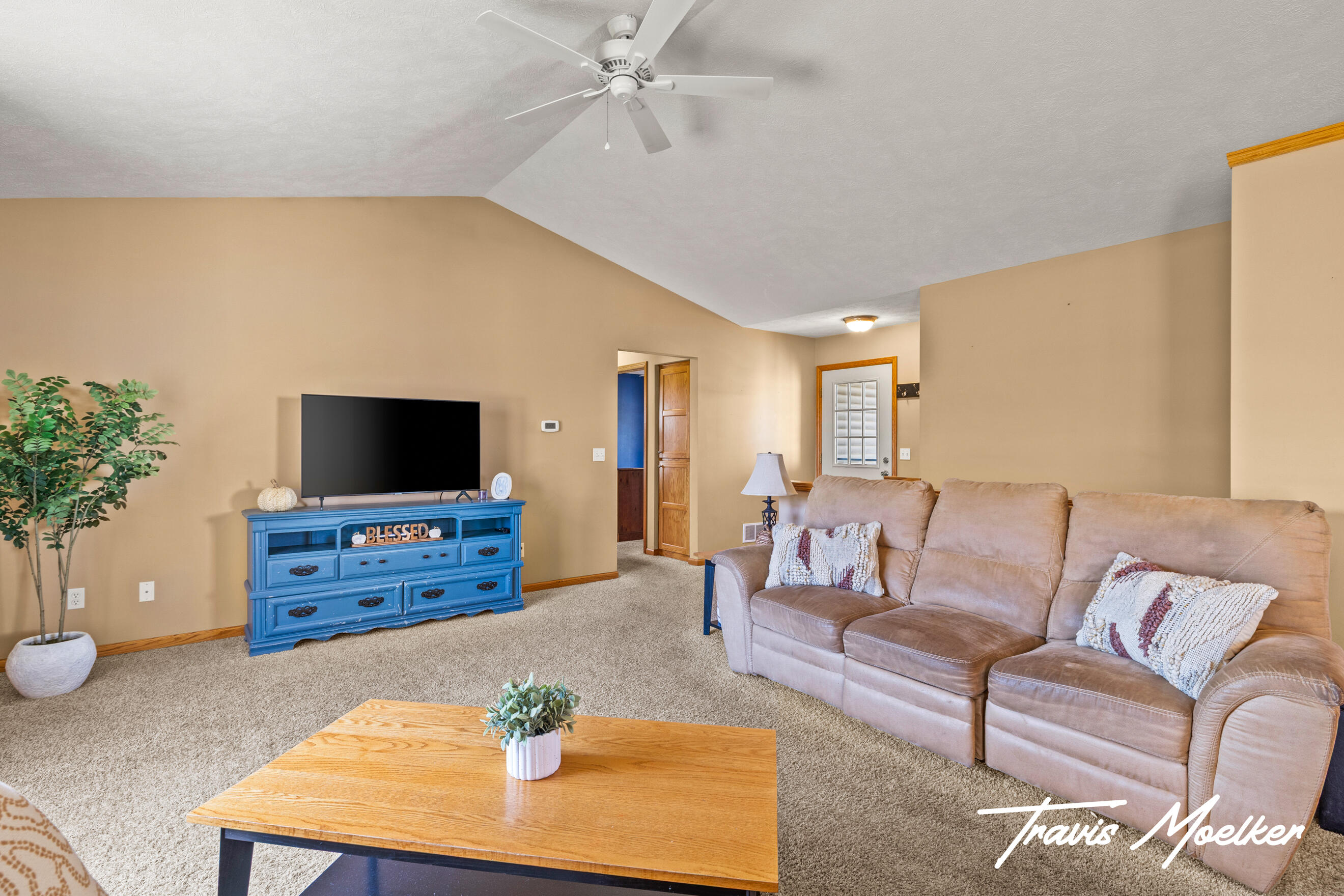 10738 Douglas Drive