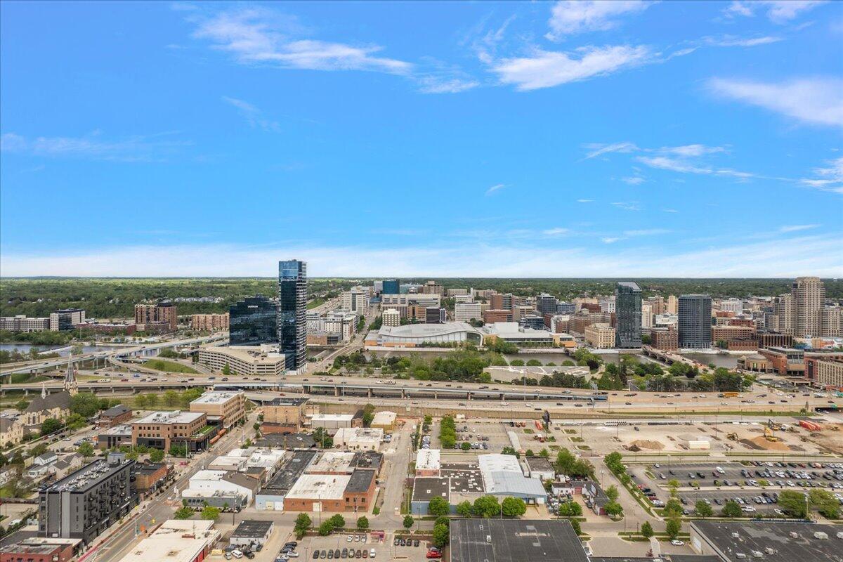 600 Douglas Street NW 620B