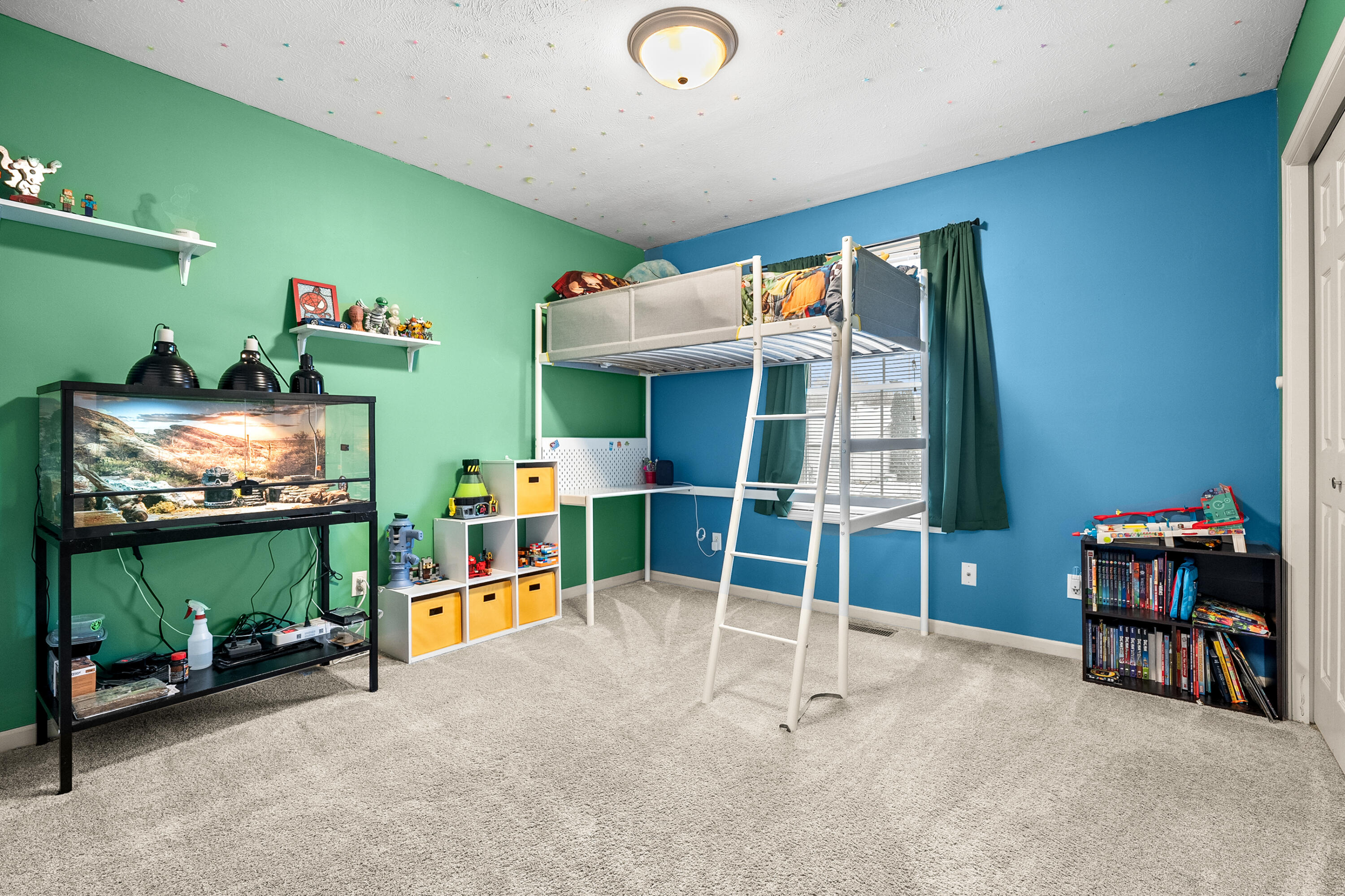 2695 Hickory Nut Lane