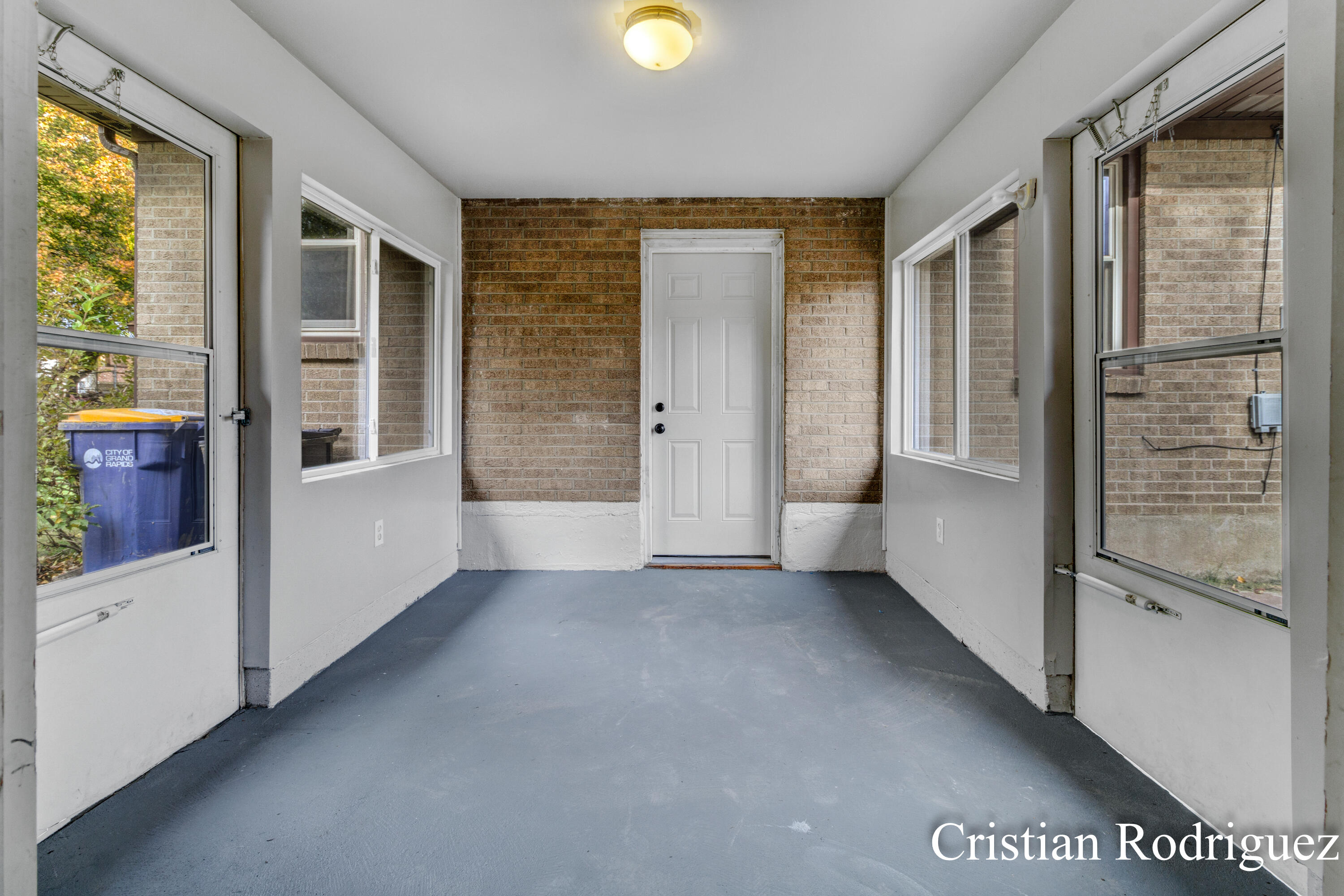 711 Fairfield Avenue NW
