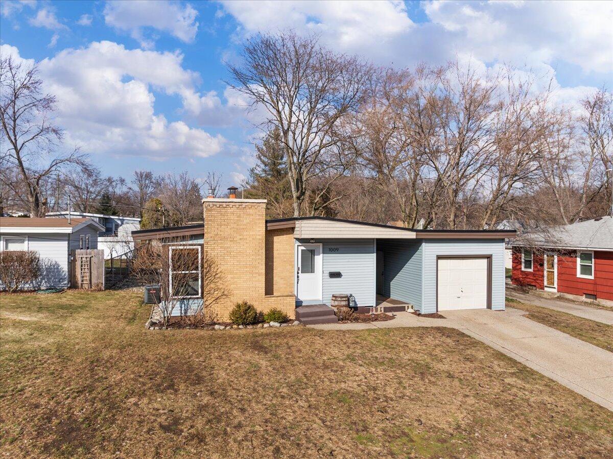 1009 Ariebill Street SW