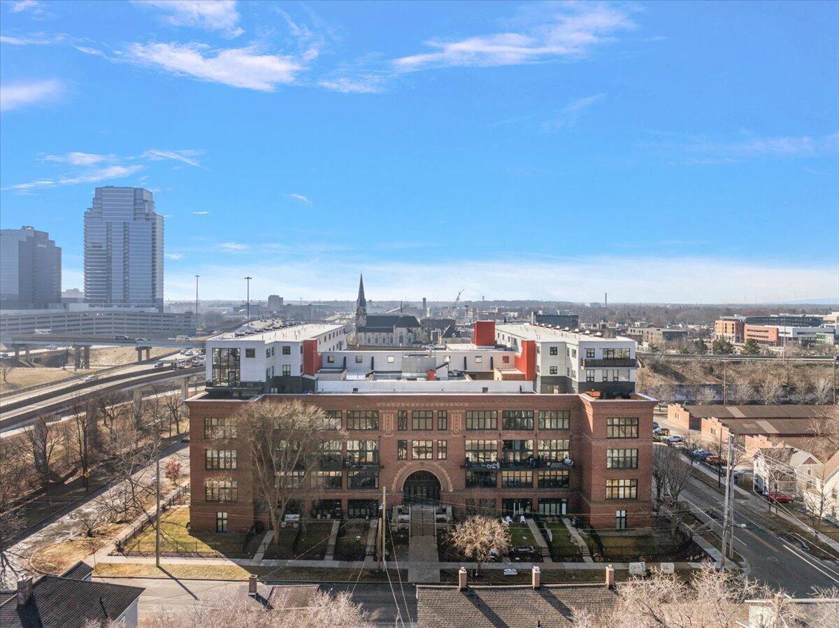 600 Broadway Avenue NW 431