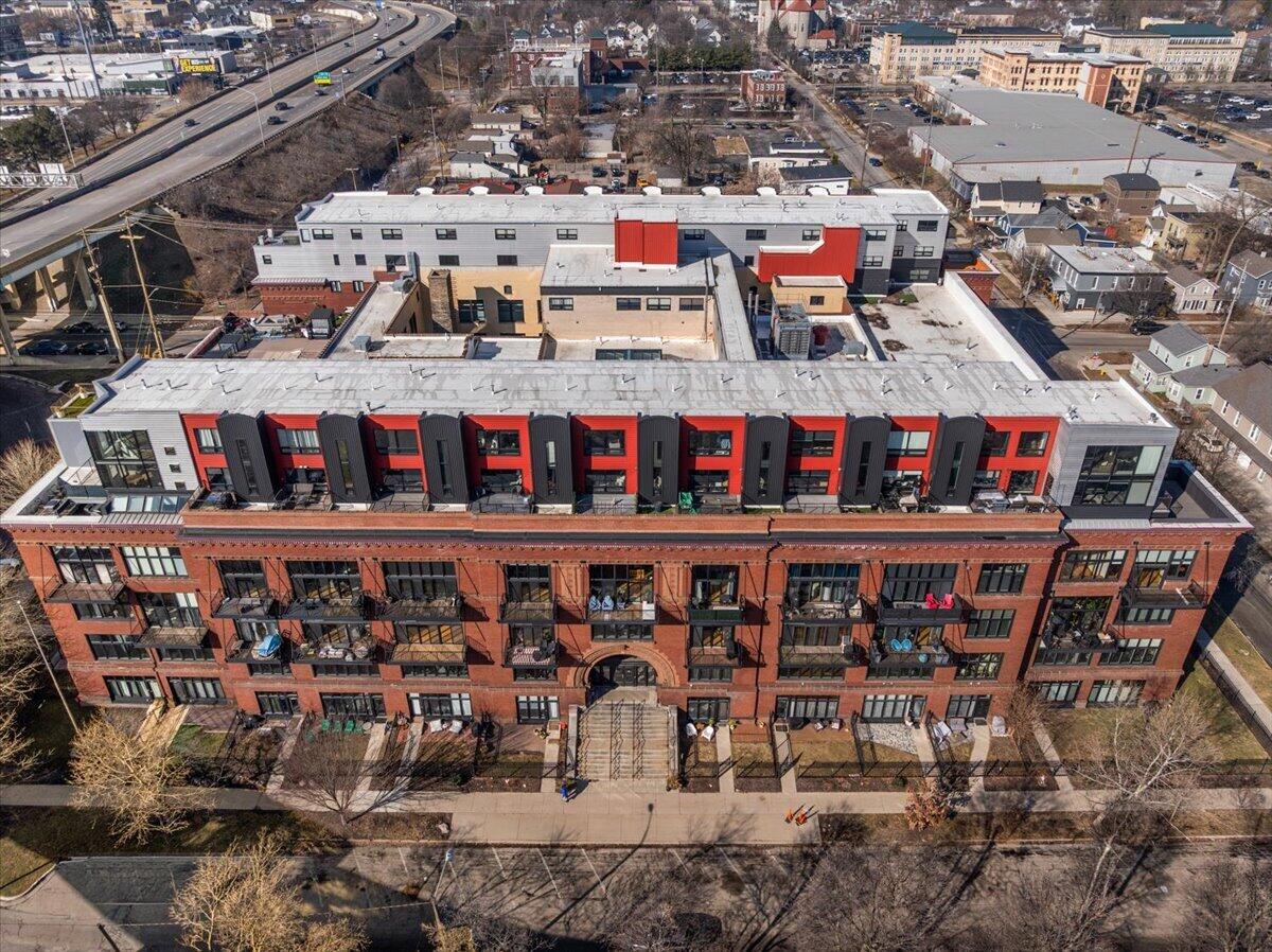 600 Broadway Avenue NW 431