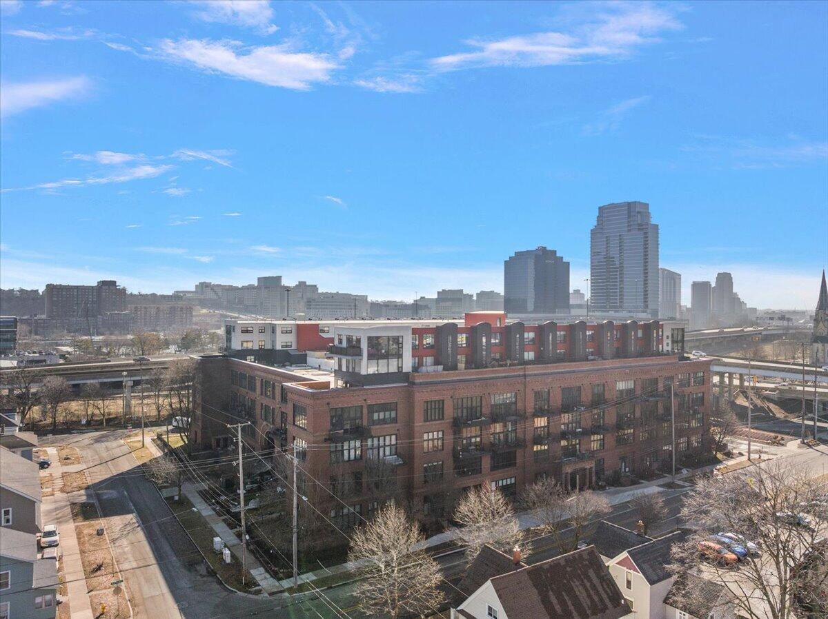 600 Broadway Avenue NW 431
