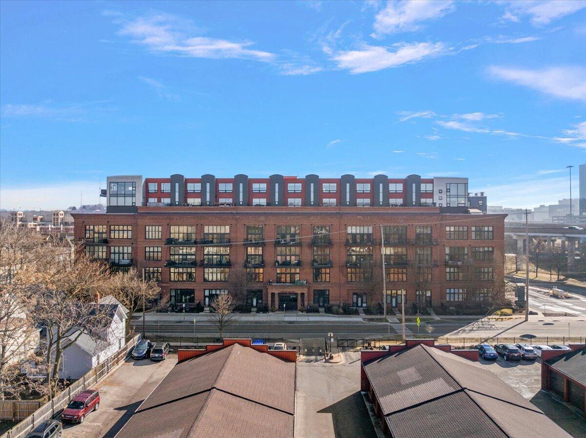 600 Broadway Avenue NW 431