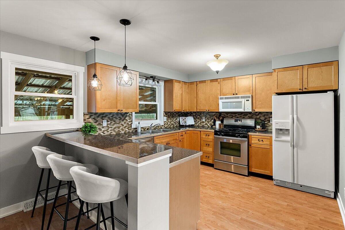 7458 Coconut Drive